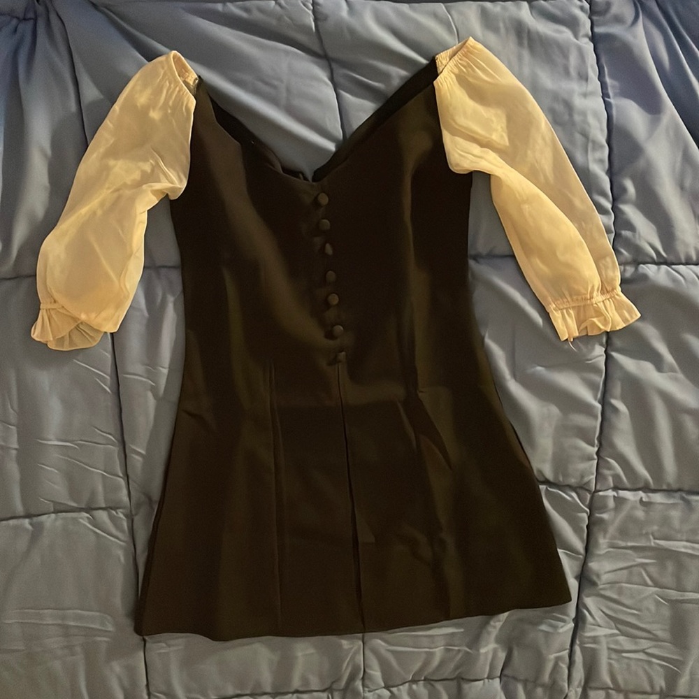 Sleeve chiffon dress